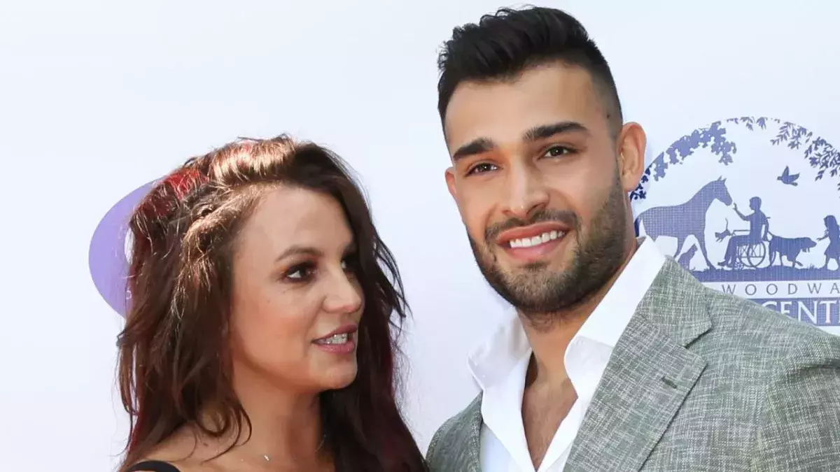 Britney Spears and her fiancé plan to spend the holidays making babies