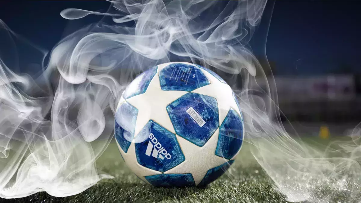 Top 20 footballers that you didn't know smoked