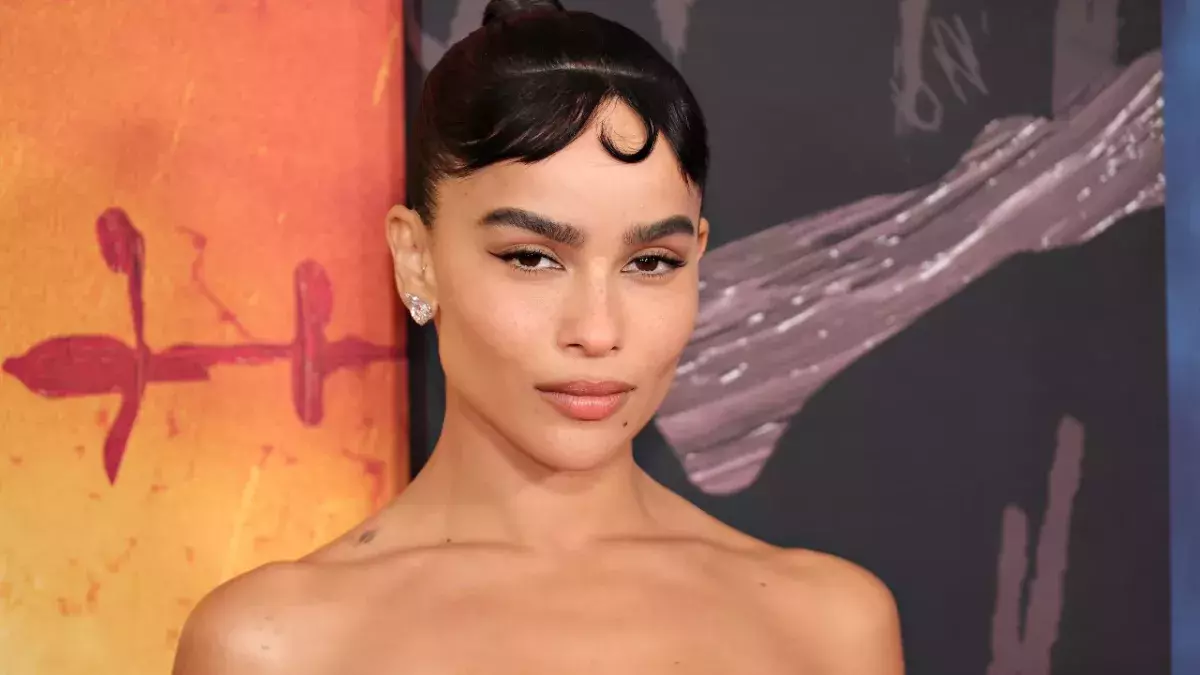 Zoë Kravitz morning routine