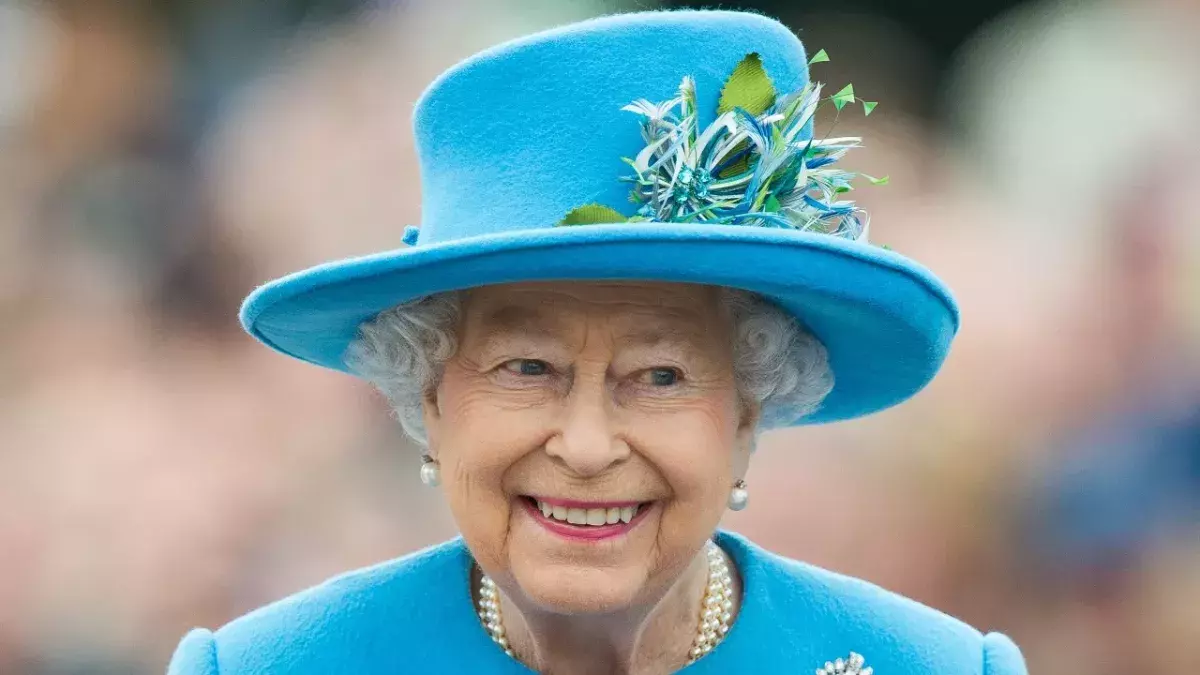 The Queen: Concerns over her health since COVID diagnosis 