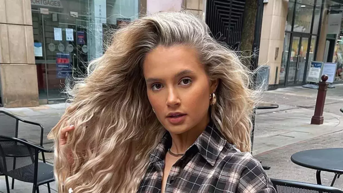Molly-Mae opens up about endometriosis diagnosis