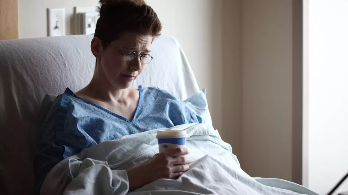 woman sick flu symptoms pneumonia