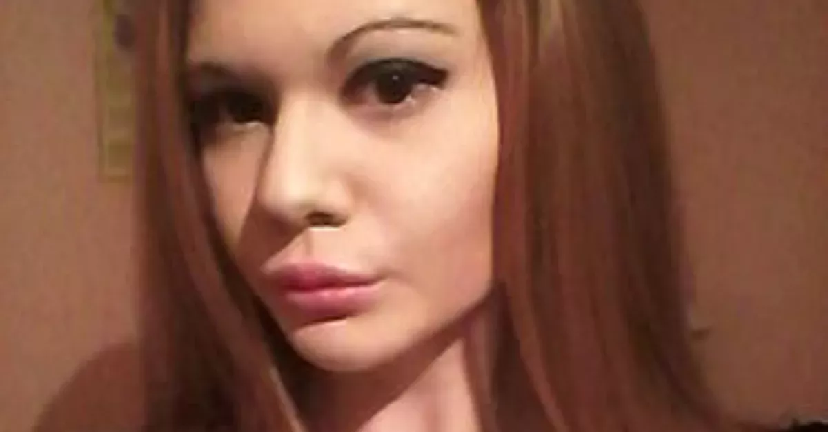 15 Procedures To Triple The Size Of Her Lips