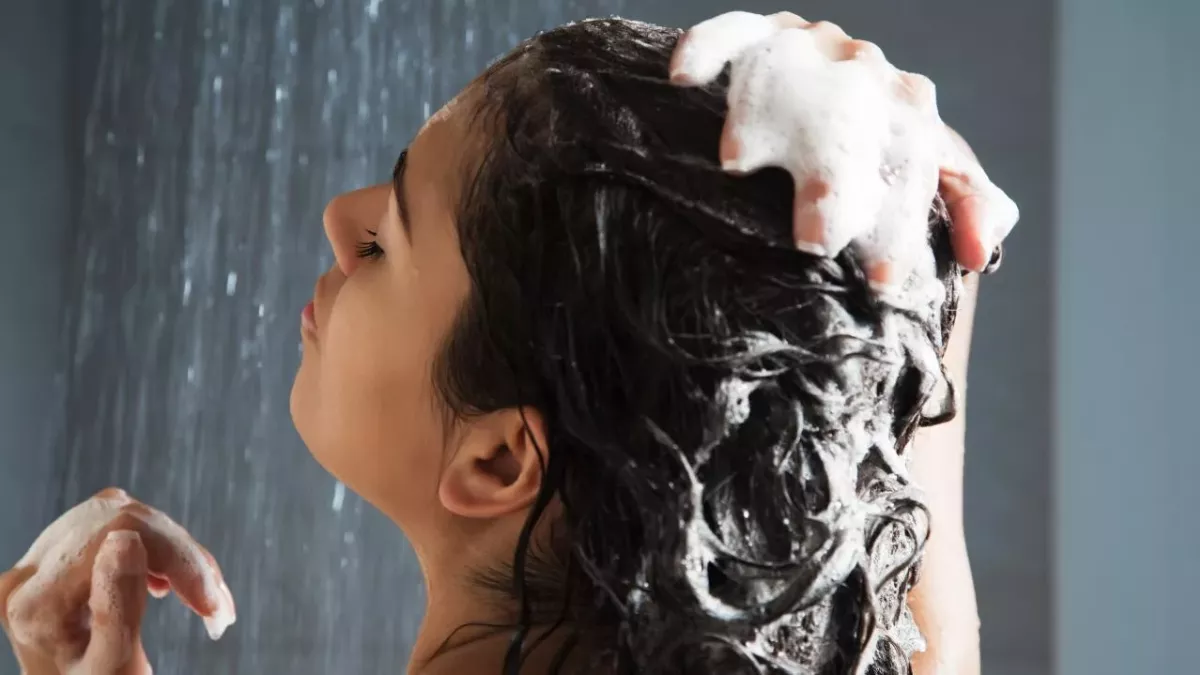 Hairdresser Reveals the One Mistake We All Make When Washing Our Hair