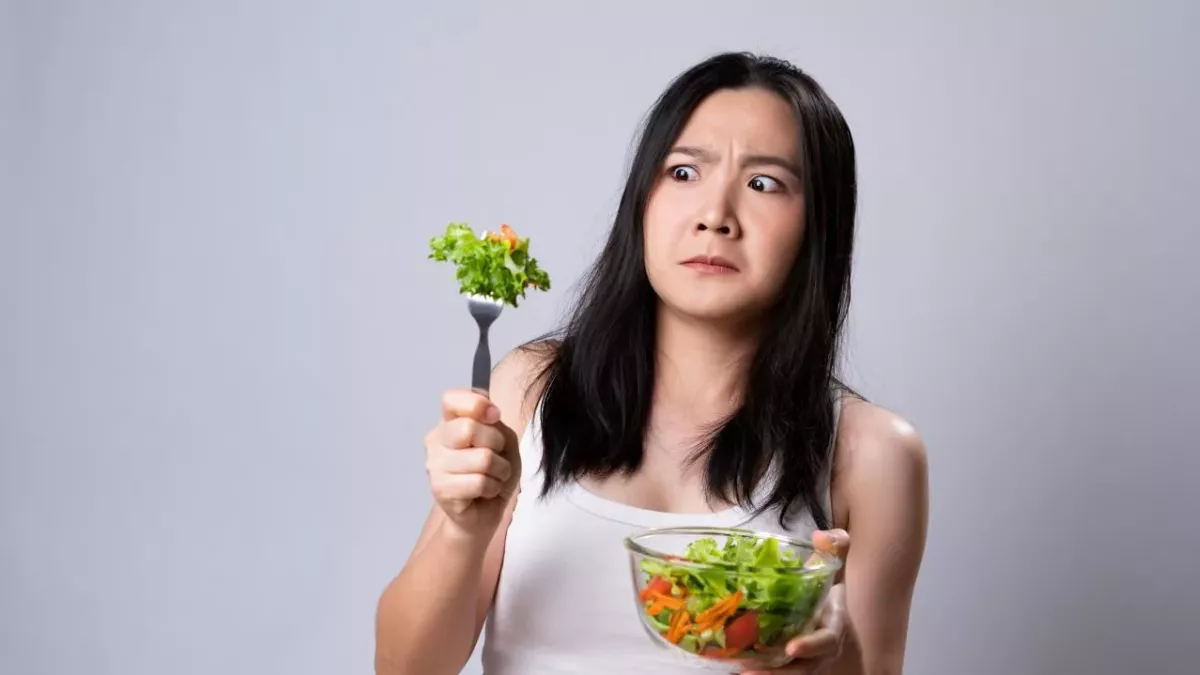 Tired of eating boring salads? Jazz up your salads with these easy tips