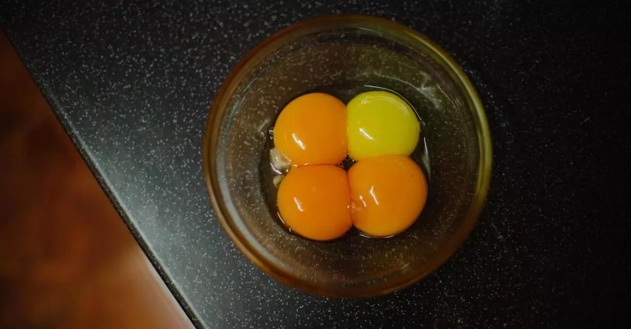 Which is healthier, the orange or yellow egg yolk?