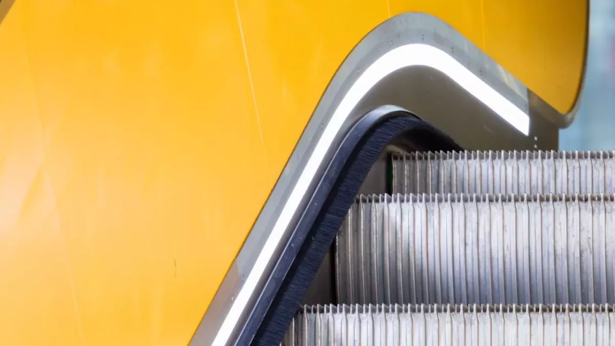 People are only now realising the dangerous reason why escalators have brushes on the side