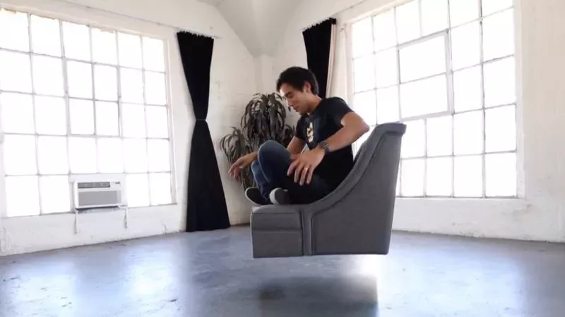 Check Out This Man's Mind-Blowing Optical Illusion Videos!