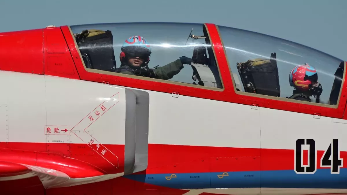 China is headhunting UK fighter pilots to train their air force cadets