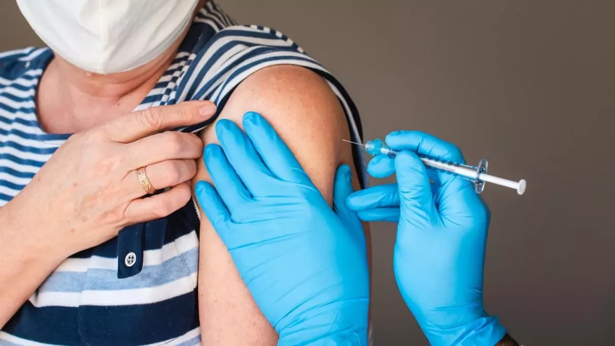 COVID arm: Study finds vaccine side effect to be harmless and temporary