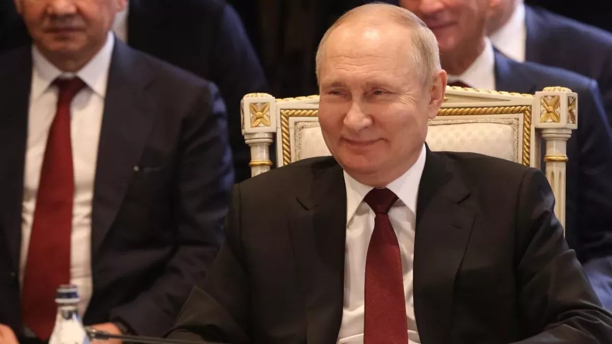 Former spy warns the UK is full of agents serving Vladimir Putin 