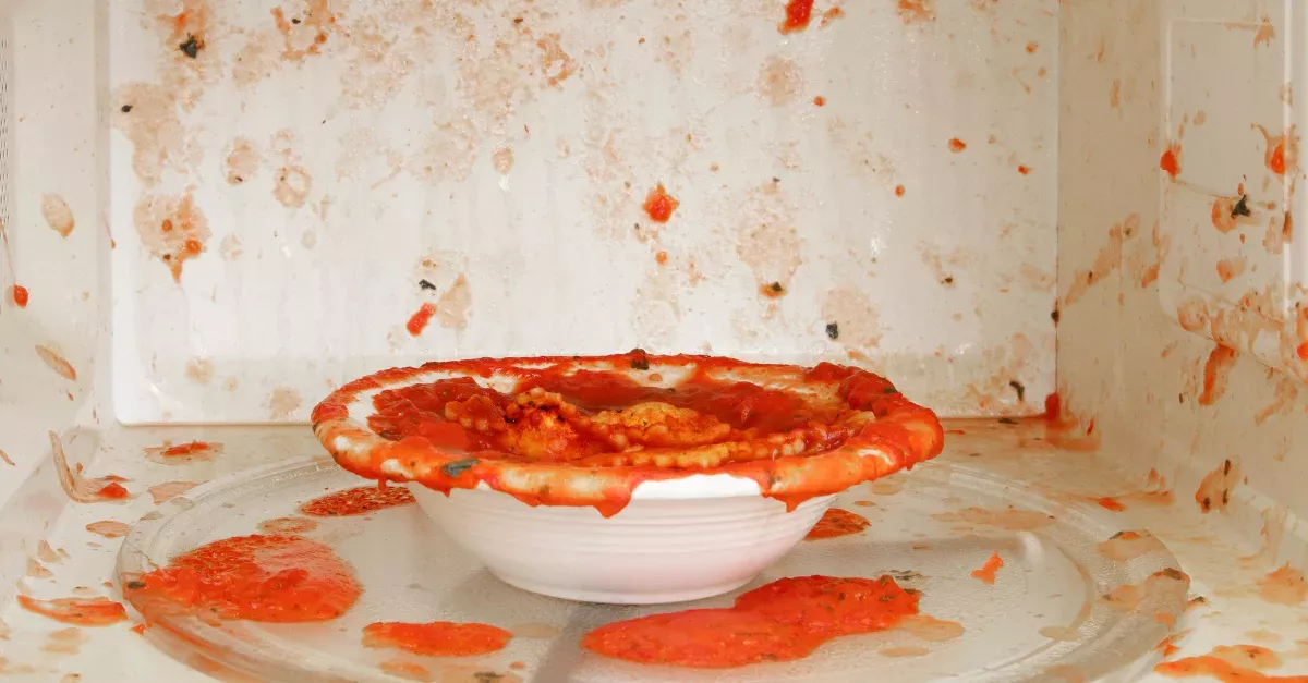 This Is How To Clean Your Microwave In Just A Few Minutes