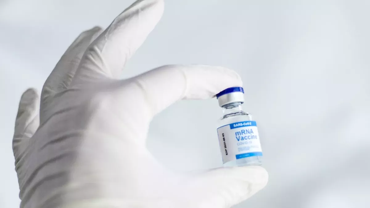 Pfizer: South Africa to throw away 90,000 vaccine jabs today