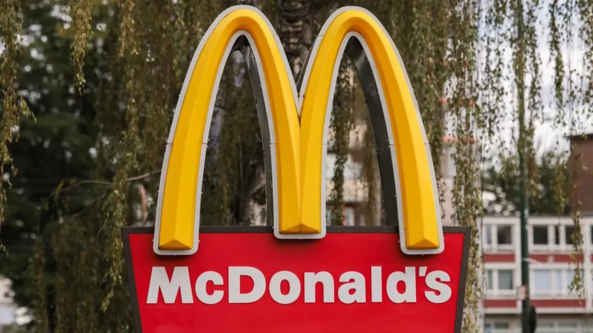 Shocked mum finds McDonald’s ketchup dispenser filled with ‘up to 40 disgusting flies and maggots’