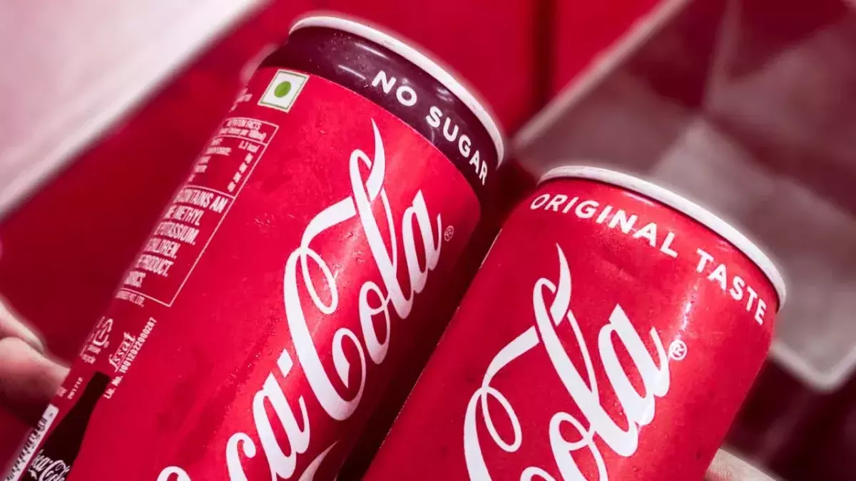 Diet fizzy drinks can actually make women gain weight, study finds