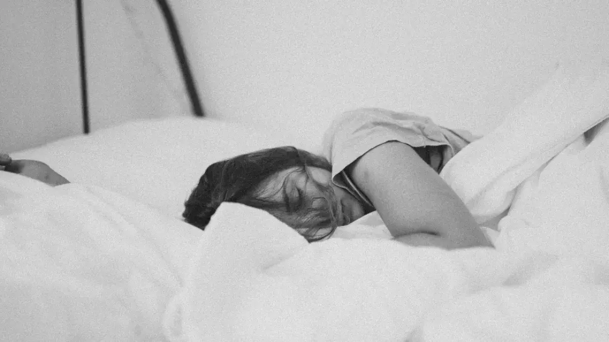 Sleep: Does hitting the snooze button really allow you more sleep?