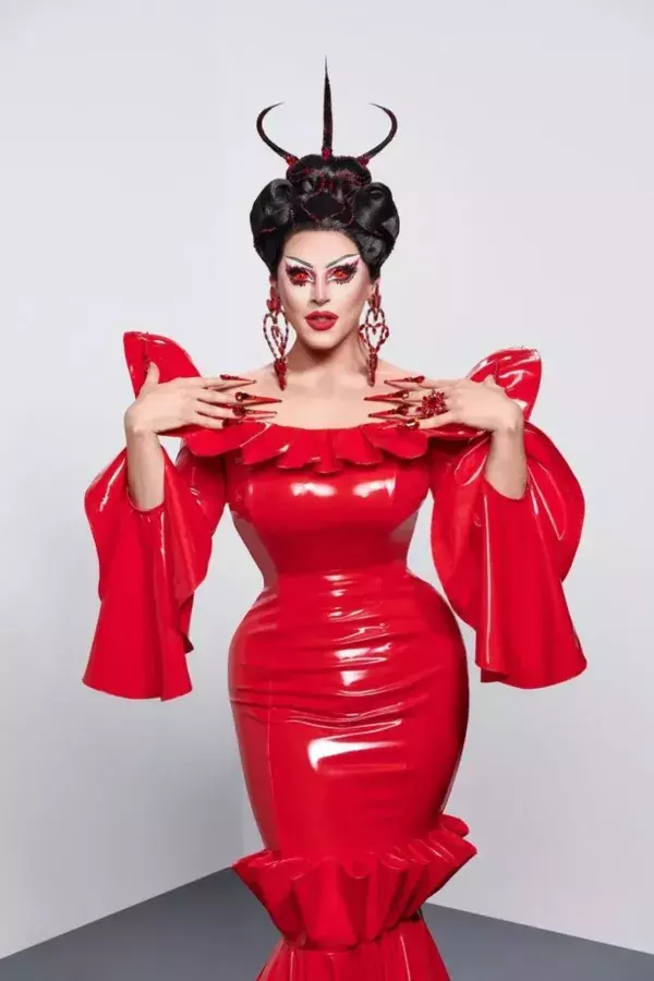 Cherry Valentine RPDR UK Season 2