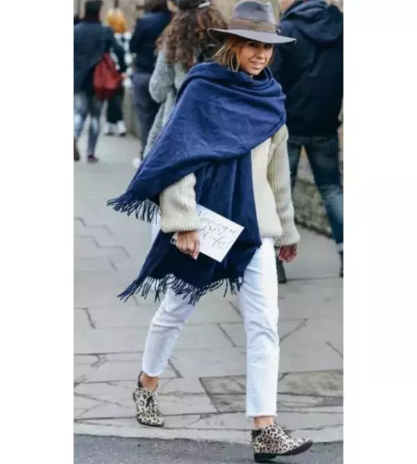 A blue XXL klein scarf @Pinterest
