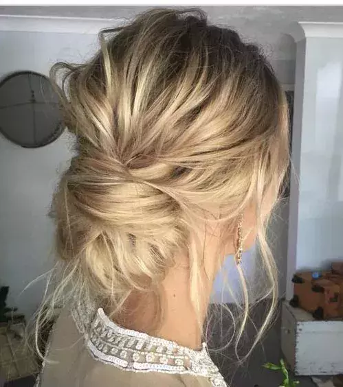 A fun and pretty side bun that is perfect for a family party!