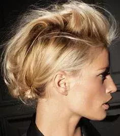 This rockstar side bun is perfect for concerts and music festivals!