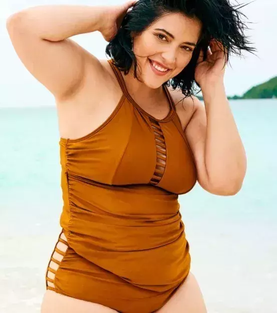 Scrunchy swimsuits are a great way to reduce the appearance of curves.