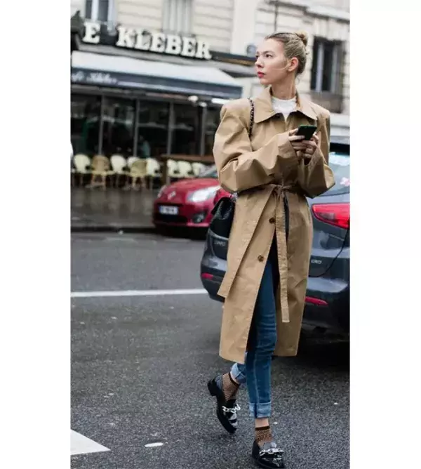 An XXL trench coat with moccasins @Pinterest