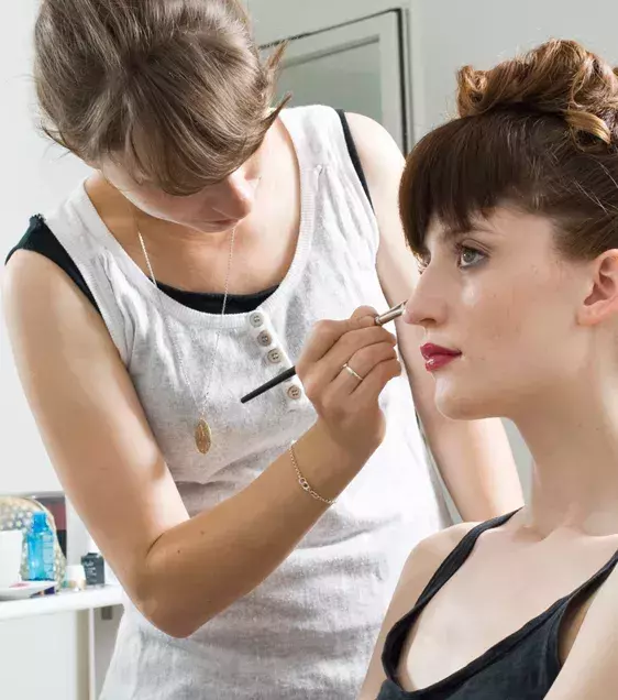 Hen party ideas: a makeover for the bride-to-be